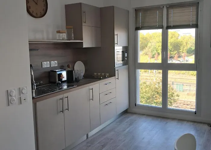 Aparthotel Domitys - Les Canotiers 3*