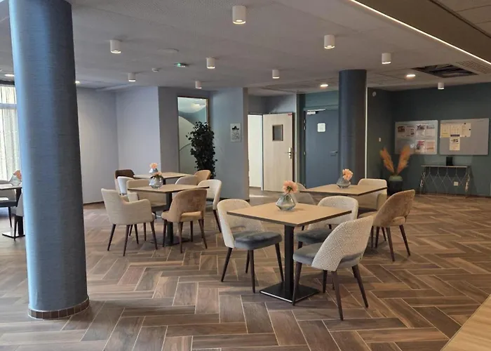 Domitys - Les Canotiers 公寓式酒店 3*